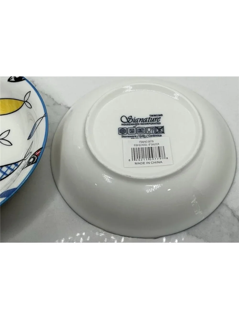 2 Signature Housewares Cat Bowl Fish School 6” Stoneware Blue Yellow Red New